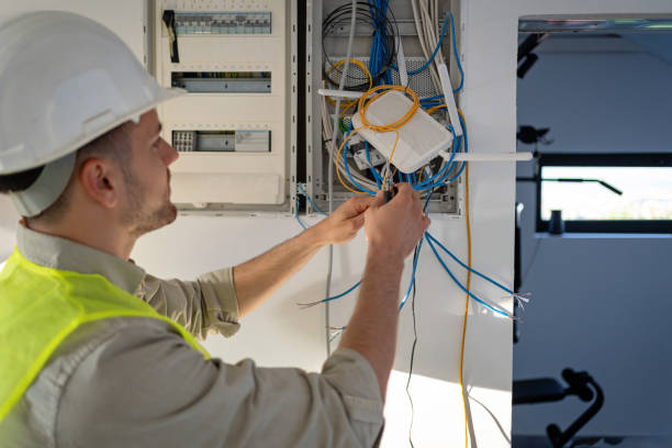Best Residential Electrician Services  in Venetian Vlage, IL