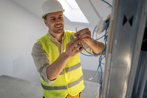 Best Affordable Emergency Electrician  in Venetian Vlage, IL